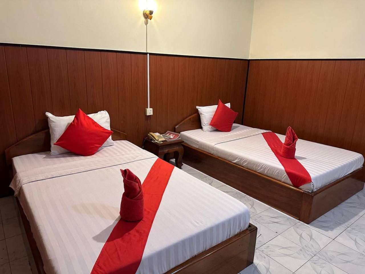 Capitol One Hotel Phnom Penh Ngoại thất bức ảnh